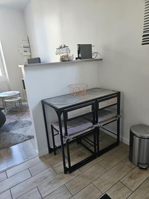 Beautiful F2 Apartment 5 Stops By Train From Paris 莫雷卢安河 外观 照片